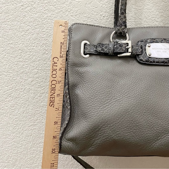 MICHAEL KORS Hamilton Gray Pebbled Leather/Snakeskin Chain Handle Shoulder Bag - Picture 10 of 16